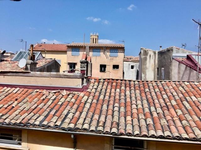 Appartement Petit cocoon rénové avec vue sur les toits d'Aix en Provence à Aix-en-Provence Extérieur photo