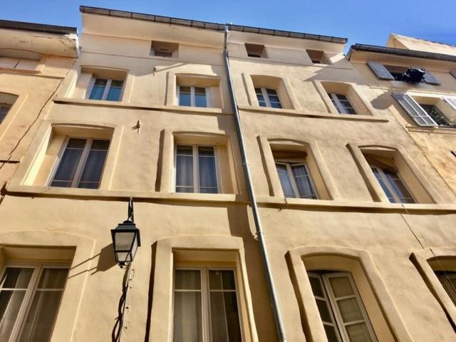 Appartement Petit cocoon rénové avec vue sur les toits d'Aix en Provence à Aix-en-Provence Extérieur photo